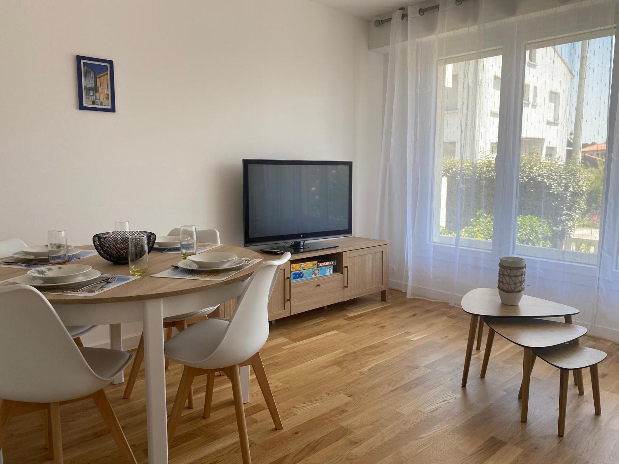 T2 Renove A Royan, Proche Plage, Parking Prive, Equipements Neufs Et Jardinet. - Fr-1-539-49 Apartment Bagian luar foto